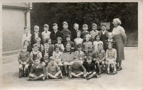 Photo Old School 1951